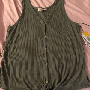 NEW Pink Republic Olive Button-Down Sleeveless Top